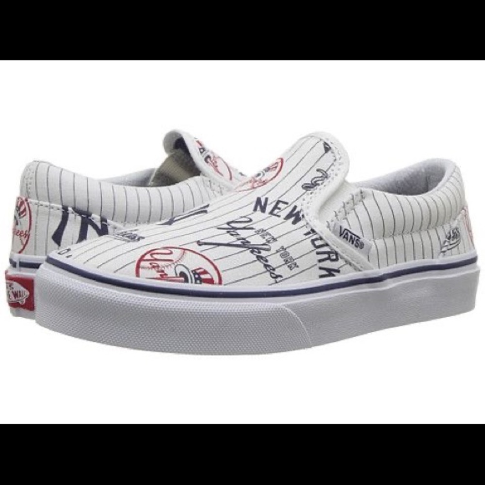 ISO!!! Yankees MLB Slip-on Vans! Women’s 7!